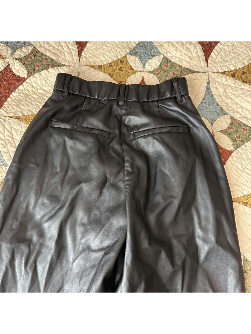 Abercrombie & Fitch black vegan high waisted pleated leather trousers Size XS - Picture 6 of 6